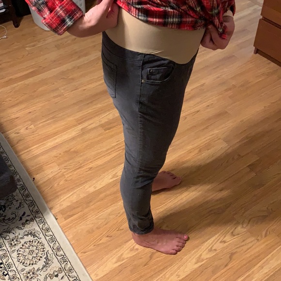 Jessica Simpson grey corduroy maternity pants - Picture 3 of 4